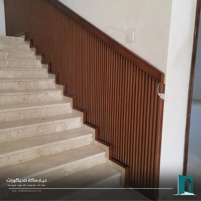 تيوبات خشب للدرج